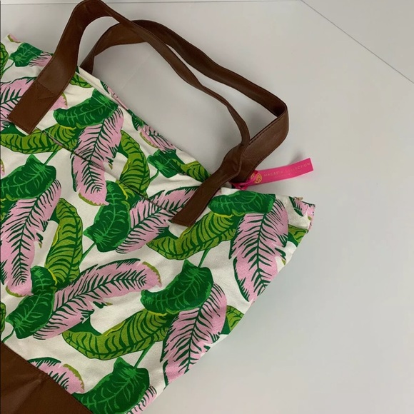 Macbeth Collection Tropical Leaf Tote Bag - Picture 3 of 6